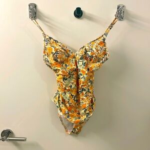 Cupshe: One-Piece Bathing Suit; Size: S